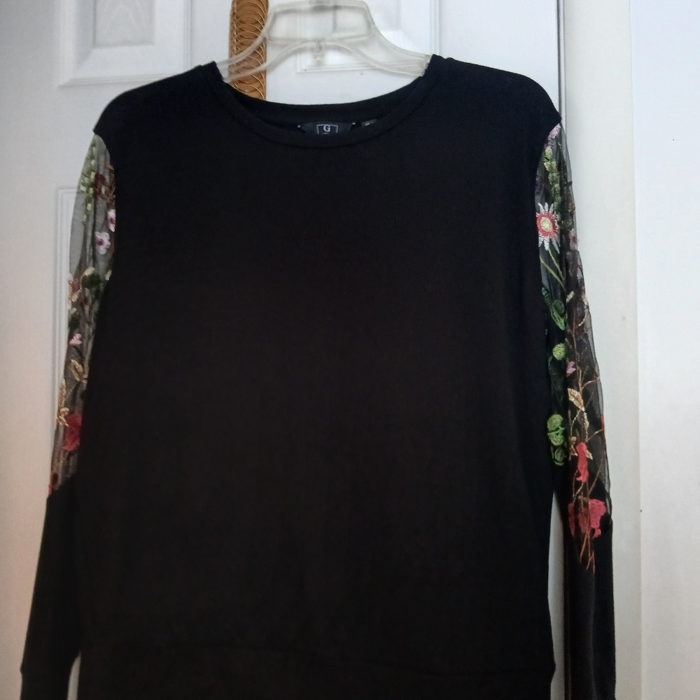 G by GIULIANA black tee top - Picture 2 of 7